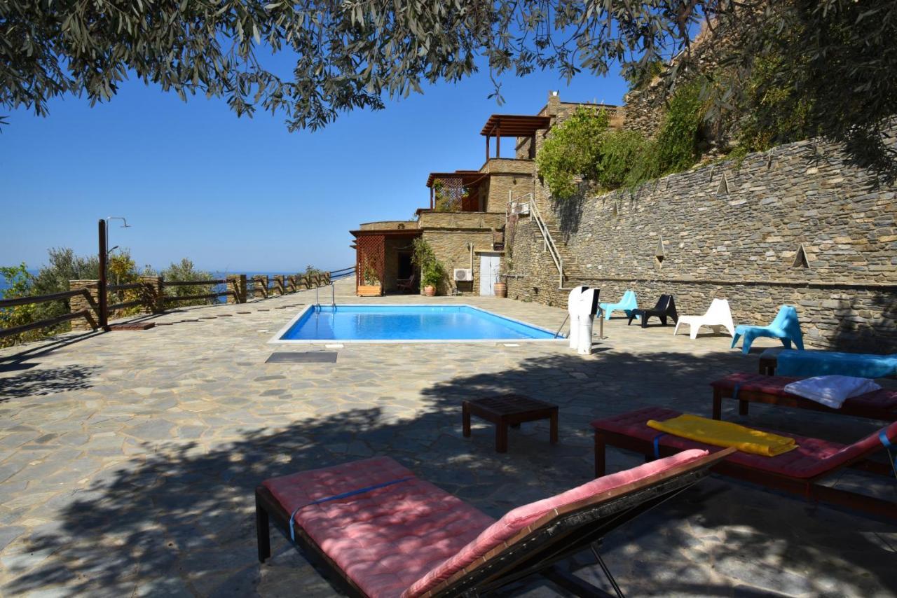 Andros Escape Condos Korthio Exterior foto